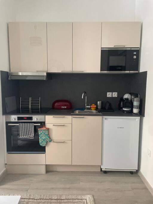 Cosy Apartment In Paris Saint-Ouen  Dış mekan fotoğraf