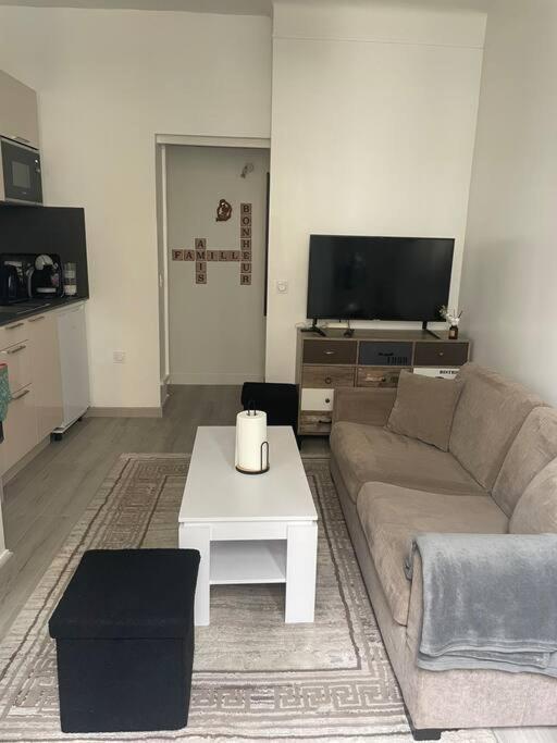 Cosy Apartment In Paris Saint-Ouen  Dış mekan fotoğraf